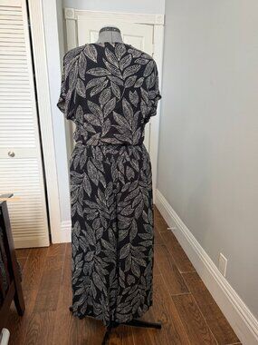 Elan 2-piece Size L Black Cream Leaf Print Matching Set Wide Leg Pants Wrap Top